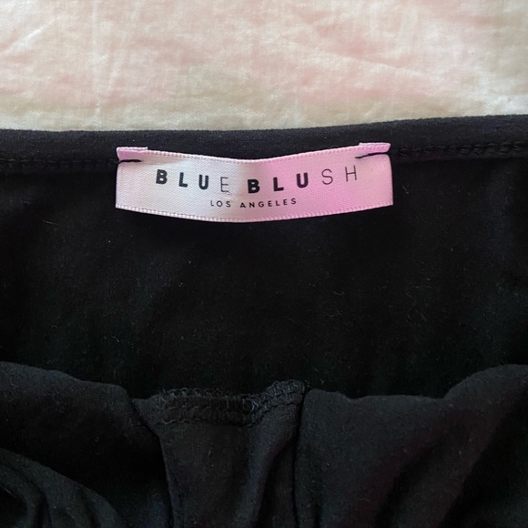 Black Bow Detailed Cropped Tank - Picture 5 of 5